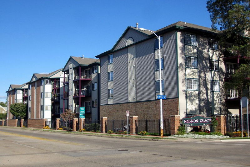 Tomahawk Motel (Devonshire Hotel, Downtowner Motor Inn) - Nelson Plave Apts